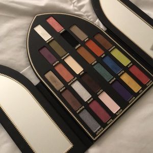 Kat Von D Saint and Sinner Palette